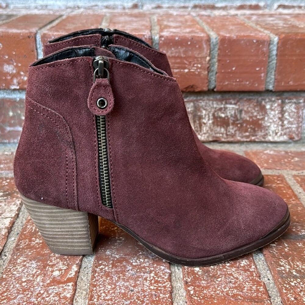 Diba True Burgundy Suede Ankle Boots Women’s Size 7.5 Stacked Block Heel